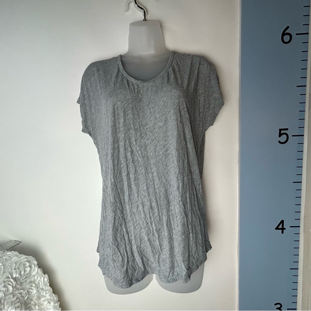 Lands' End Gray Scoop‎ Neck T-shirt Medium 10-12